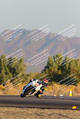 media/Nov-19-2023-CVMA (Sun) [[1f3d1b7ccb]]/Race 18 Supersport Middleweight/